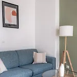 Cozy A *