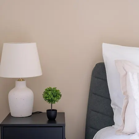 Cozy A Apartment *