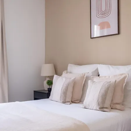 Cozy A Apartment *