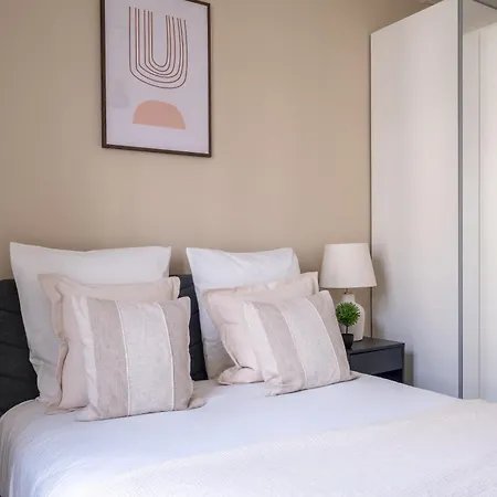 Cozy A Apartment *