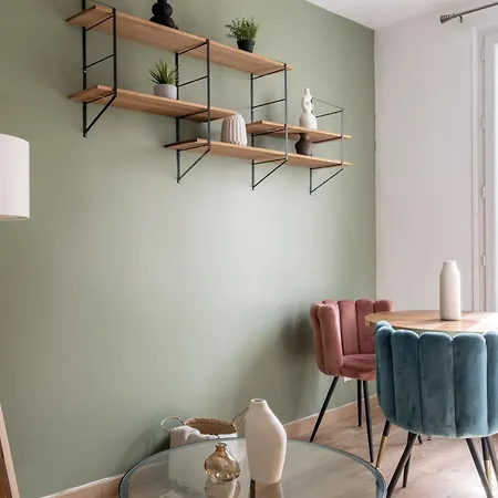 Apartment Cozy A Paris